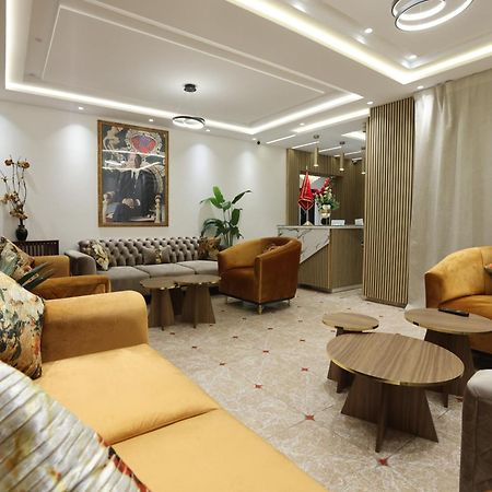 Hotel Des Lilas Oujda Bagian luar foto