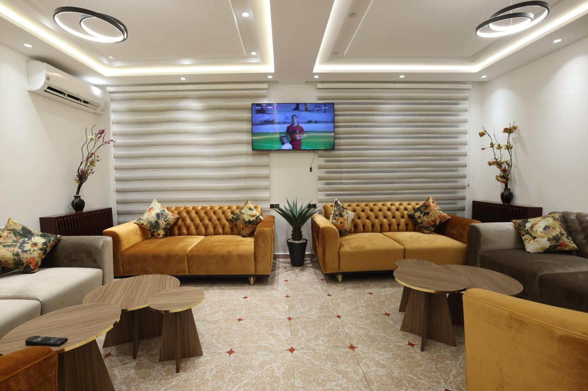Hotel Des Lilas Oujda Bagian luar foto